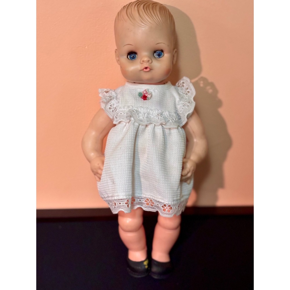 Vintage Lorrie Doll Sleep Eyes Drink Wet Molded Hair White Eyelet Dress